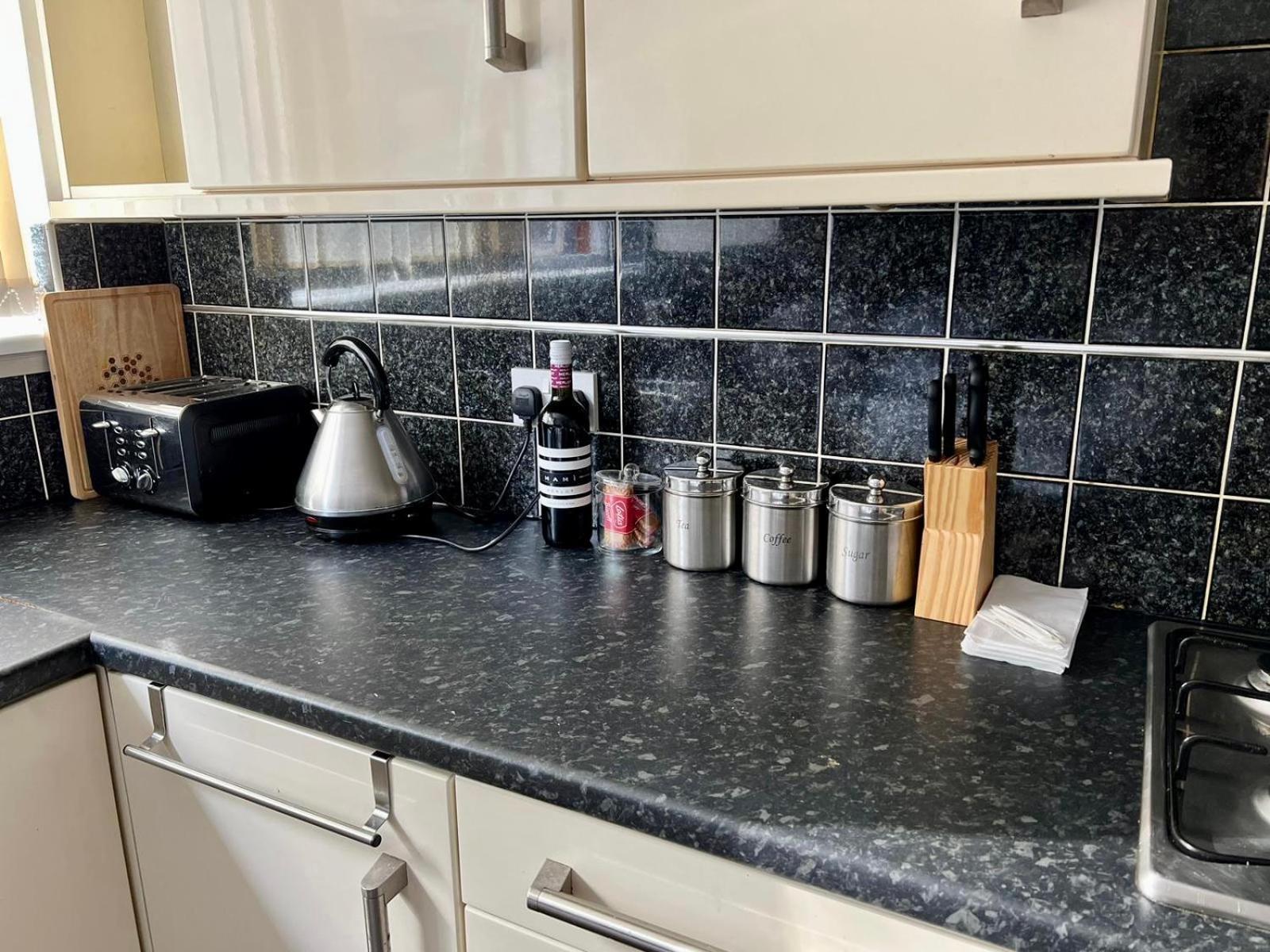 Manchester - Eccles - Business - Contractors - Families - Discounts Available Dış mekan fotoğraf